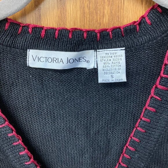 Victoria Jones soldiers christmas sweater sz s - Picture 2 of 2